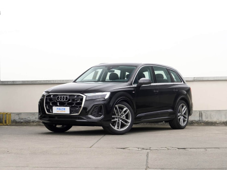 Audi Q7 2026 45 TFSI quattro S line Sport