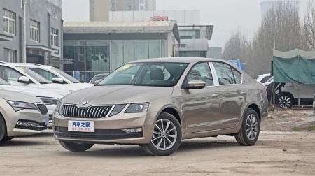 Skoda Octavia Comfort 1.5 AT