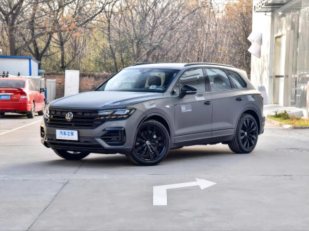 VW Touareg 2023 Model 3.0TSI Elite Volcanic Rock Paint Sport Edition