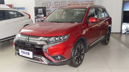 Mitsubishi Outlander Premium 2.4L AWD