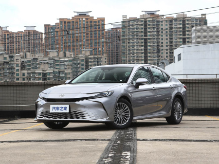 Toyota Camry 2027 2.0G Premium Edition