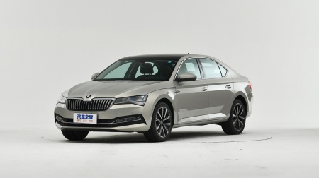 Skoda Superb Premium TSI280 DSG