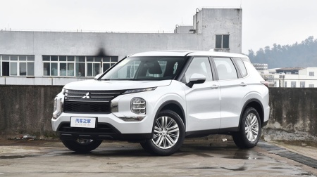 Mitsubishi Outlander Excellence 1.5T CVT