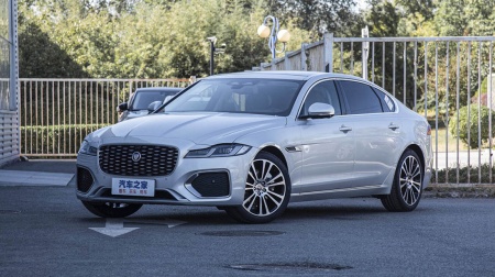 Jaguar XFL Premium P250