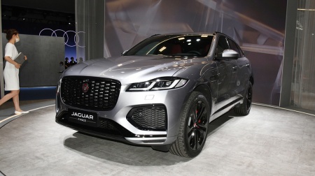 Jaguar F-Pace Sport P400