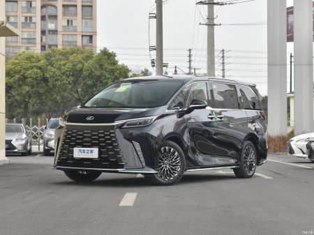 Lexus LM 500h Imperial