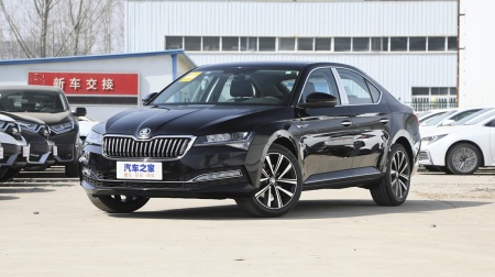 Skoda Superb Luxury TSI330 DSG