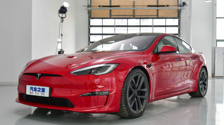Tesla Model S Plaid