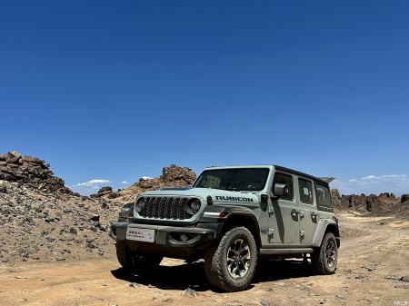 Jeep Wrangler Sahara 2.0T 4xe 4D