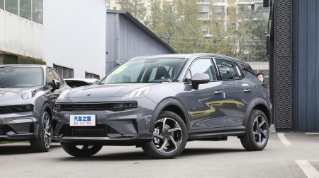 Lynk & Co 06 PHEV Remix Hero PHEV