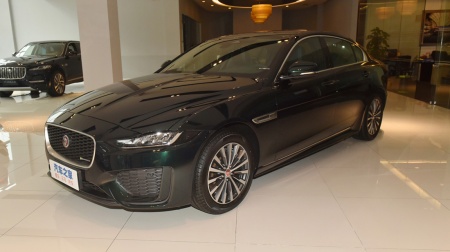 Jaguar XEL R-Dynamic Youth Sports P200