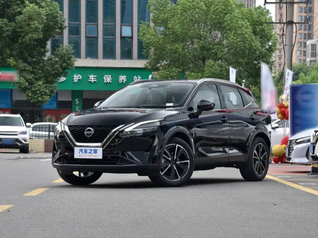 Nissan Qashqai 2023 1.3T CVT Black Gold Edition