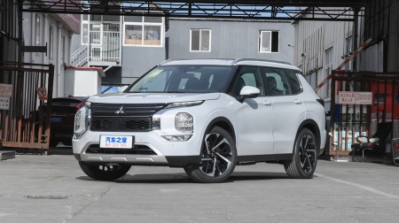 Mitsubishi Outlander Respect 1.5T CVT AWD 7 Seat