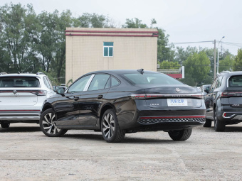 VW Passat 2026 Pro 380TSI Starry Dragon Edition