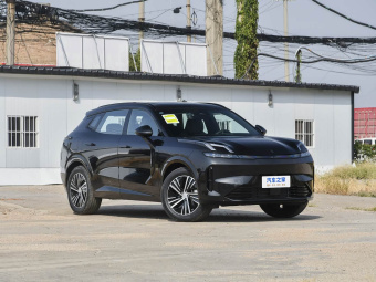 Lynk & Co 08 EM-P 2025 Model 120km Long Range Plus