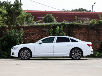 Audi A6L 2026 45 TFSI quattro Premium Dynamic Edition