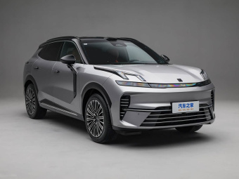 Lynk & Co 08 EM-P 2026 210 AWD Performance Ultra H7