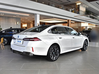 BMW i5 2026 xDrive 50L M Sport