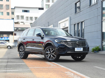 VW Touareg 2023 Model 3.0TSI Elite Edition Classic Sport Package