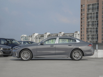 BMW 5 Series 525Li Luxury
