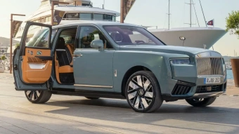 Rolls-Royce Cullinan V12 Black Badge Automatic