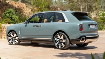 Rolls-Royce Cullinan V12 Black Badge Automatic