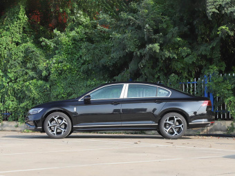 VW Magotan 2026 30 Million Unit Selection 280TSI DSG Luxury