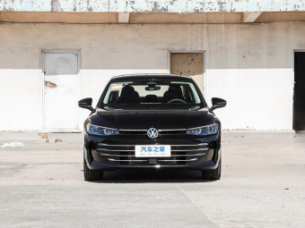 VW Passat 2026 Pro 380TSI Dragon Edition