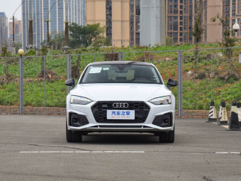 Audi A5 Sportback 2024 40 TFSI Quattro Luxury Dynamic