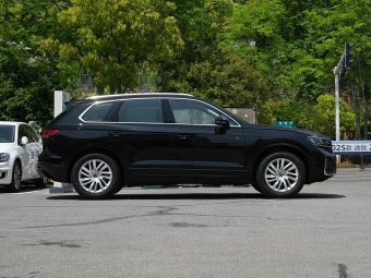 VW Touareg 2025 Model 2.0TSI Sharp Edition