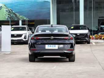 VW Magotan 2026 300TSI Premium Edition