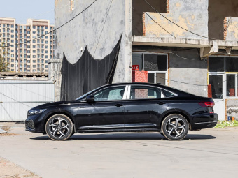VW Passat 2026 Outstanding Model 330TSI Starry Sky Elite Edition