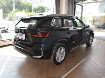 BMW X1 sDrive20Li X Design