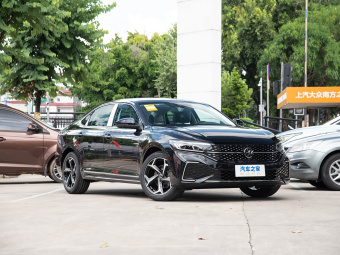 VW Passat 2026 Outstanding Model 380TSI Starry Sky Dragon Edition