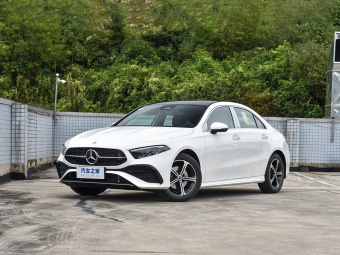 Mercedes-Benz A-Class 2025 Facelifted 200 L Fashion Model