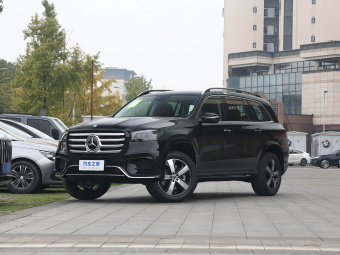 Mercedes-Benz GLS 2026 450 4MATIC Dynamic