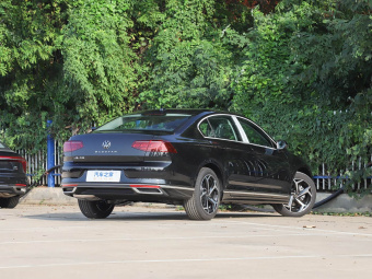 VW Magotan 2026 30 Million Unit Selection 280TSI DSG Luxury