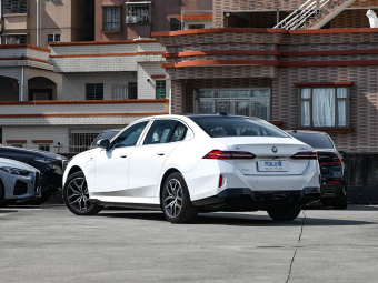 BMW i5 2026 eDrive 40L M Sport