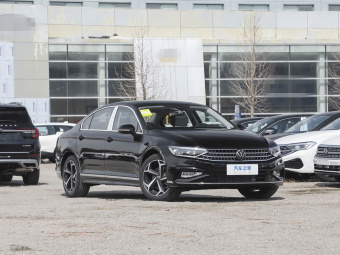 VW Magotan 2025 Facelifted All-People Edition 330TSI DSG Luxury