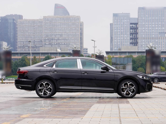 VW Passat 2026 Outstanding Model 380TSI Starry Sky Dragon Edition