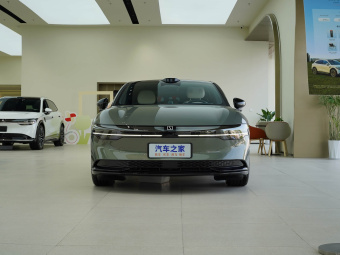 Zeekr 007 2025 RWD Intelligent Driving Edition 75kWh