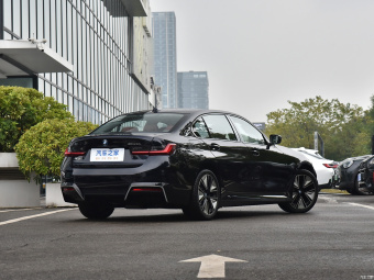 BMW i3e eDrive 40L Sports Package Night Edition