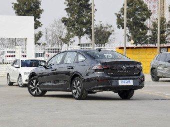 VW Sagitar 2026 L 300TSI DSG Fashion