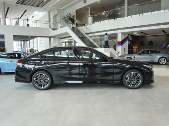 BMW 5 Series 2026 Restyled 530Li xDrive M Sport