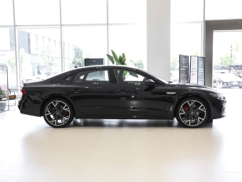 Audi A7L 2025 45 TFSI Quattro Black Edition