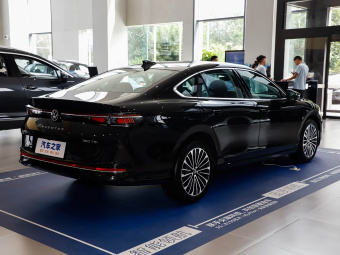 VW Magotan 2024 380TSI DSG Premium Edition Damai Bag