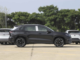 VW Tayron 2025 L 380TSI 4WD Luxury Easy Package