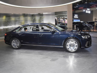 Audi A8L 2025 Horch Founder Edition 60TFSI