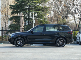 BMW X5 2026 xDrive 40Li Exclusive M Sport Night Edition