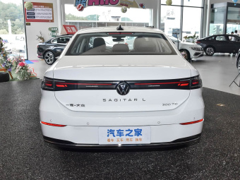VW Sagitar 2026 L 300TSI DSG Elite